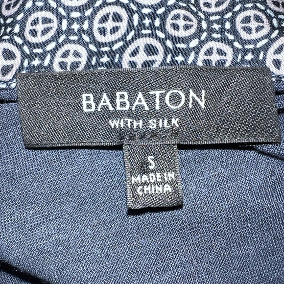 Babaton With Silk V-Neck - Picture 9 of 11